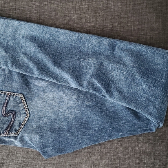 Silver Jeans - Picture 3 of 7